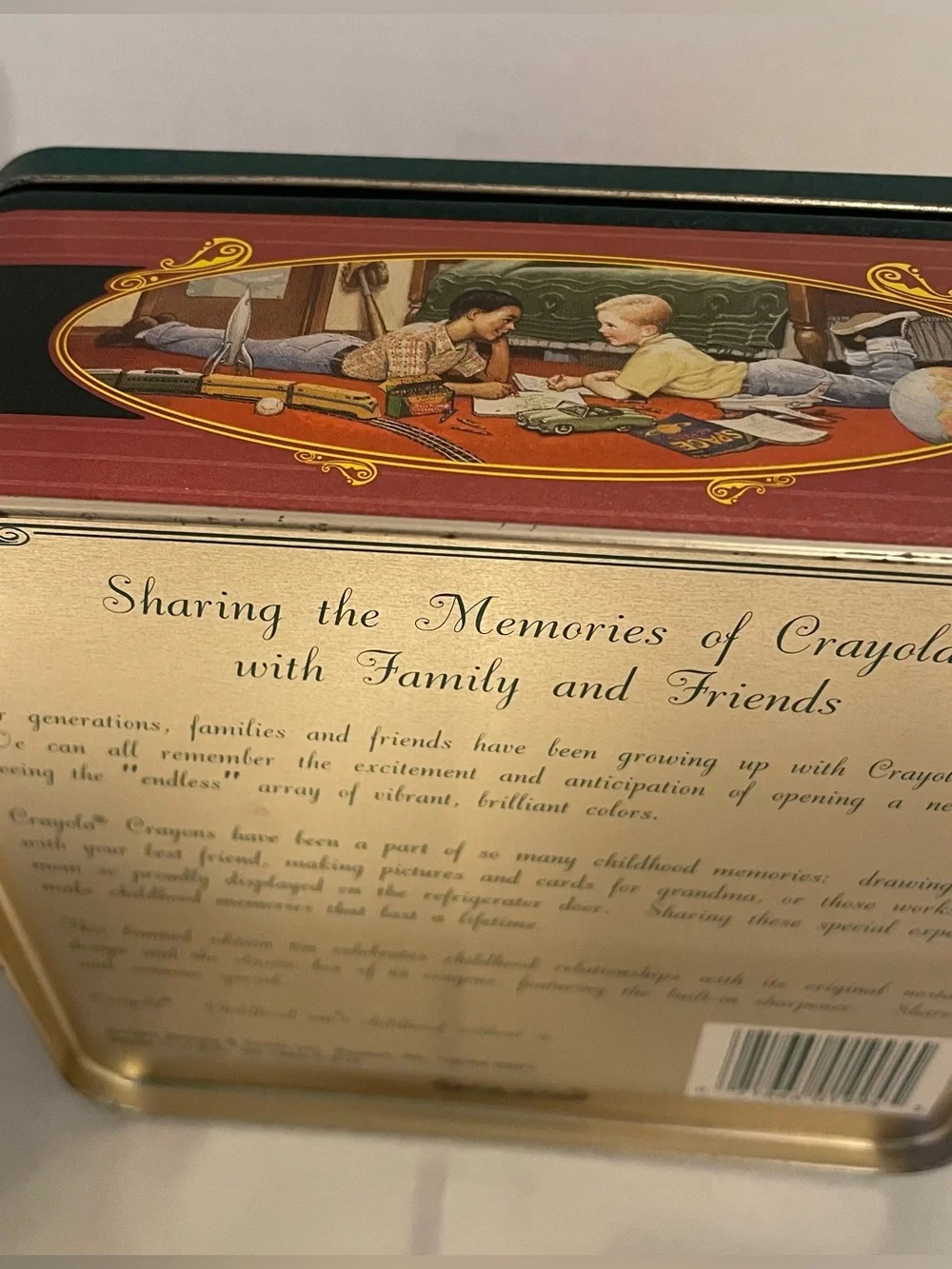 Vintage 1994 Crayola Collectible Tin – “Childhood Memories That Last a Lifetime”
